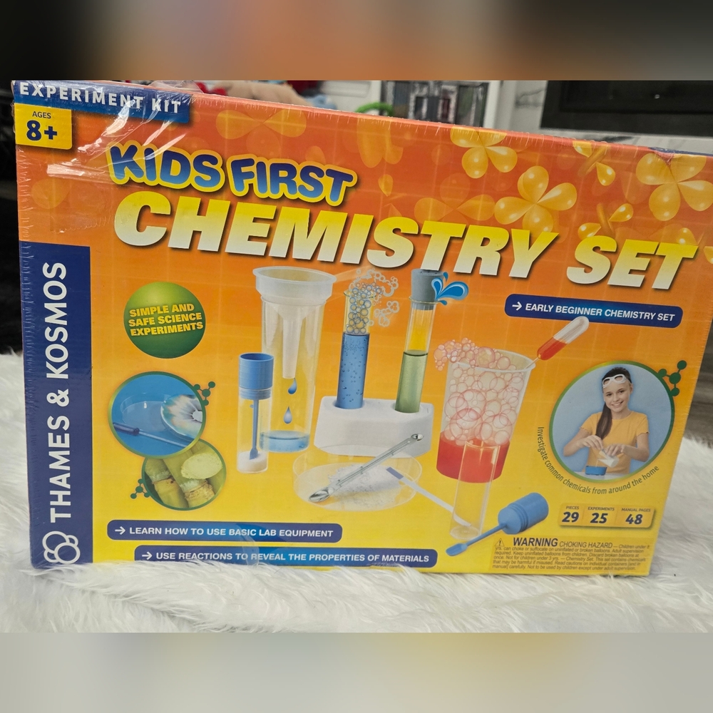 New Kids‎ First Chemistry Set - Blue and Yellow